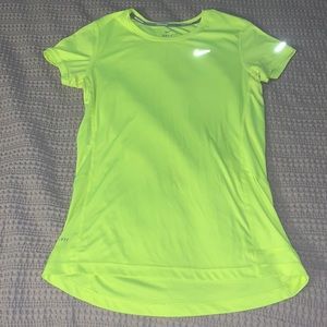 Nike Miler Tee Size Small